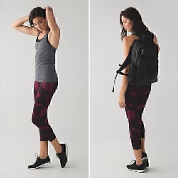 Lululemon Athletica All Sport Crop In Back
Spin Stroke Dashing Purple Black 6 - Picture 3 of 12